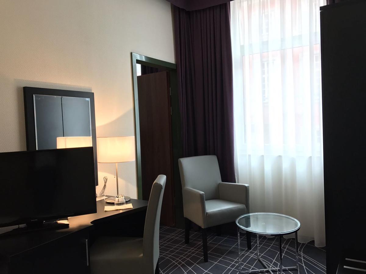 Sky Business Hotel Legnica Exterior foto
