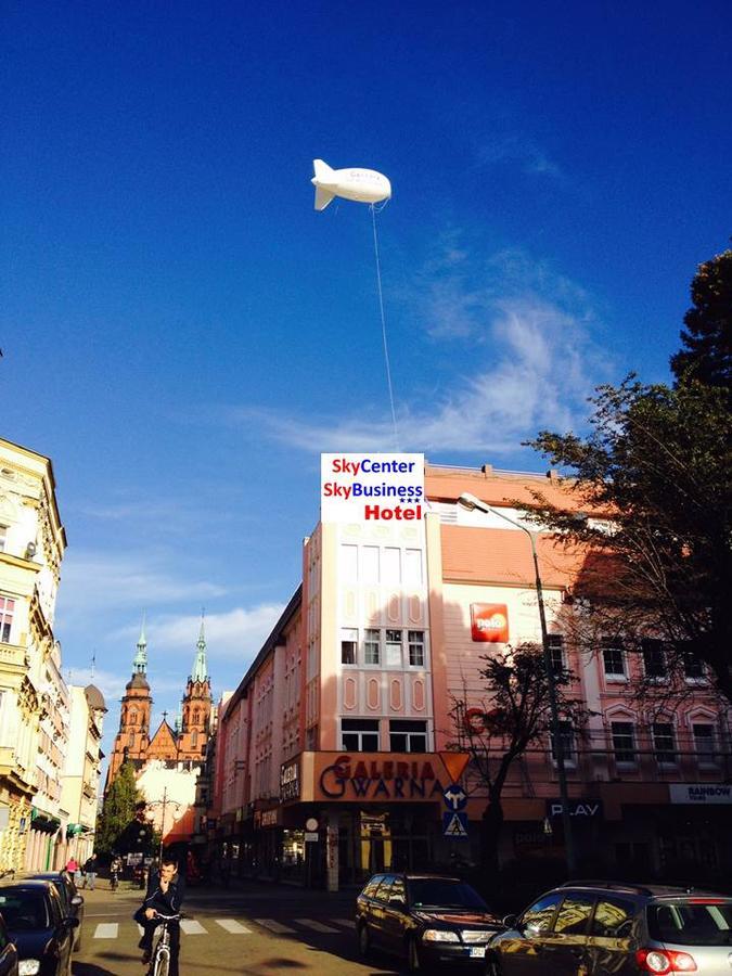 Sky Business Hotel Legnica Exterior foto