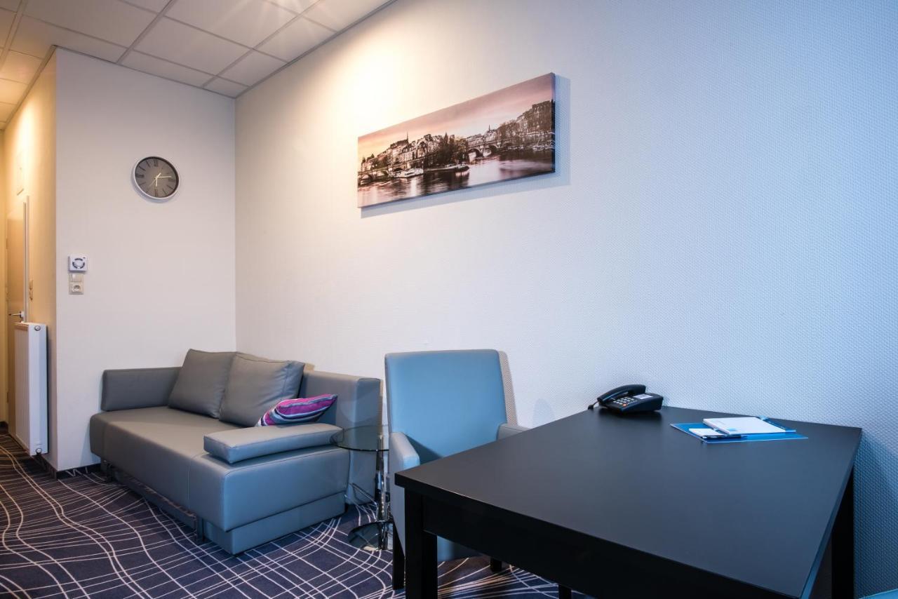 Sky Business Hotel Legnica Exterior foto